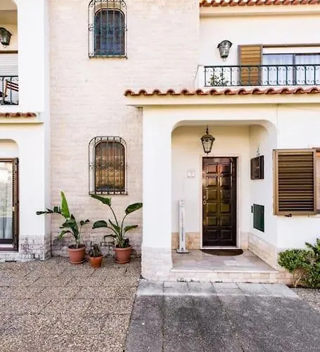 Paradise 4* Carcavelos (Lisbon)